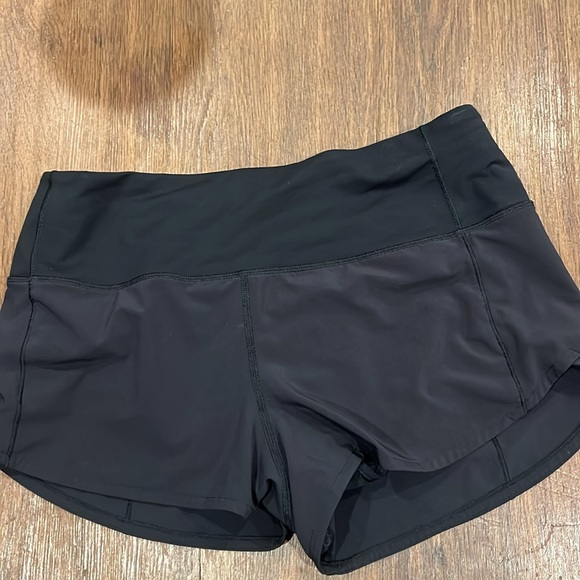 Lululemon size 8 black high waisted speed short. EUC / Like new condition. - Picture 3 of 3